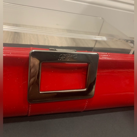 Roger Vivier Tube Clutch Vintage Patent Red - Picture 10 of 10